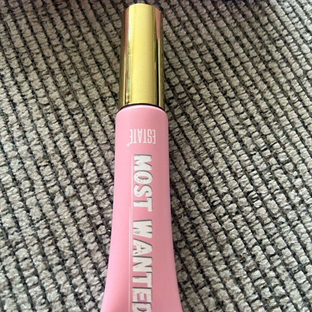 Estate Most Wanted Lip Balm in cuffed - Picture 4 of 7